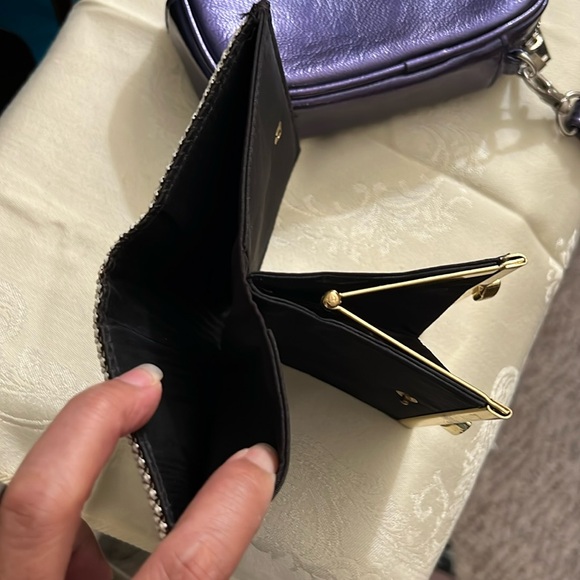 BOBBI BROWN mini wristlet dark blue pouch and white beaded coin porch. - Picture 14 of 16